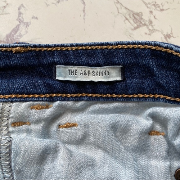 ABERCROMBIE The A&F Skinny Jeans Distressed 4 S - Picture 9 of 11